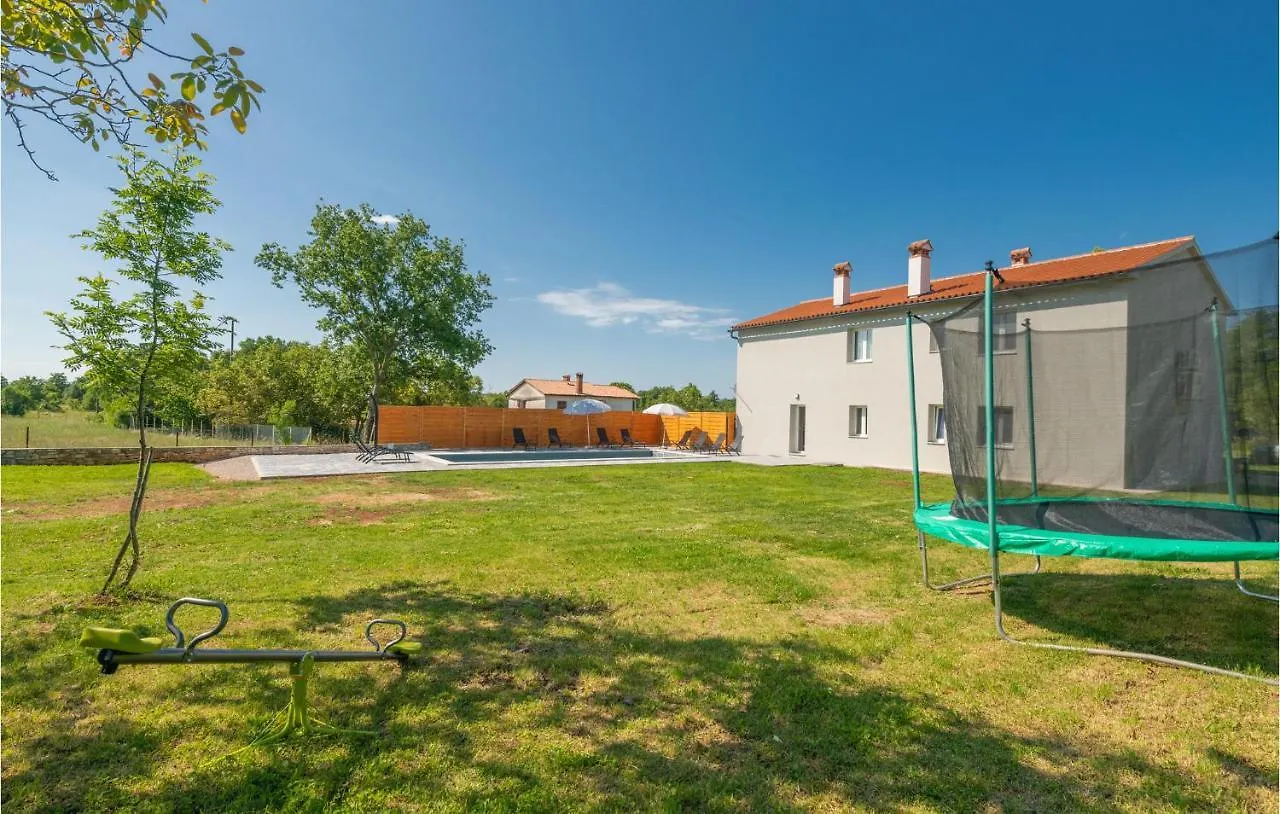 6 Bedroom Beautiful Home In Nedescina Ruzici