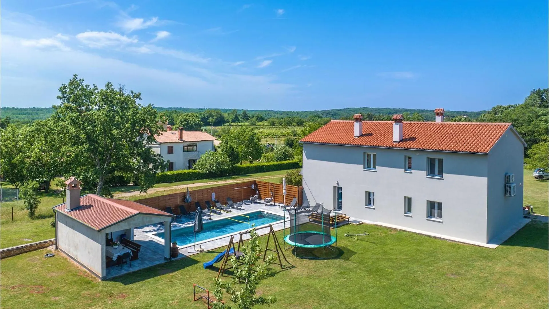 6 Bedroom Beautiful Home In Nedescina Ruzici